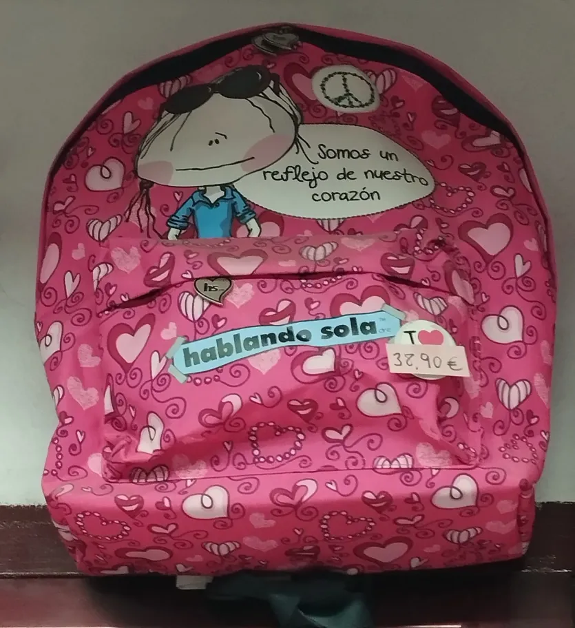 mochila_escolar_colegio_niño_niña_rosa_corazones_paz_amor